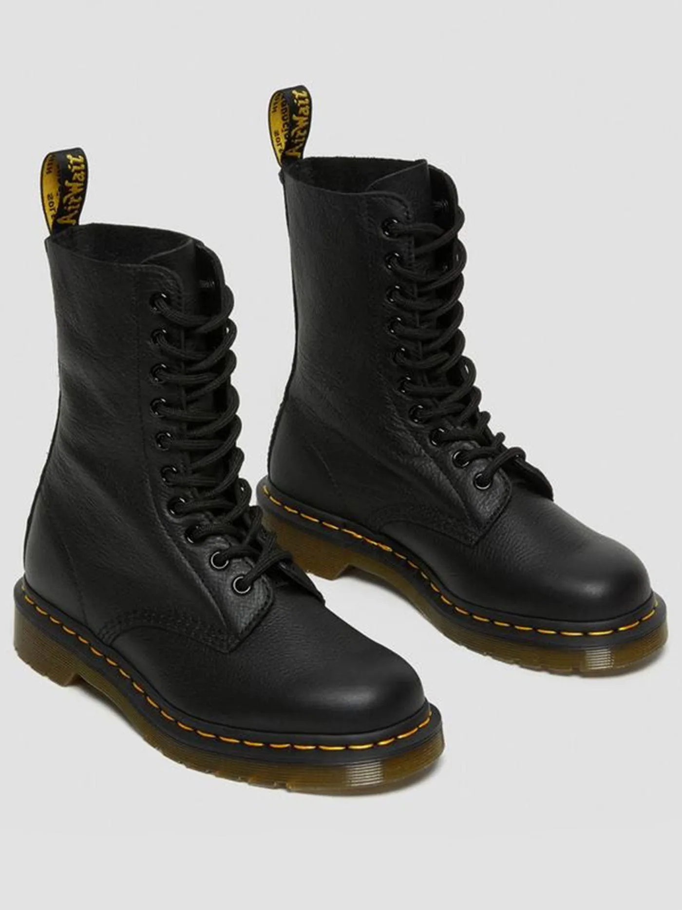 1490 Virginia Black Boots