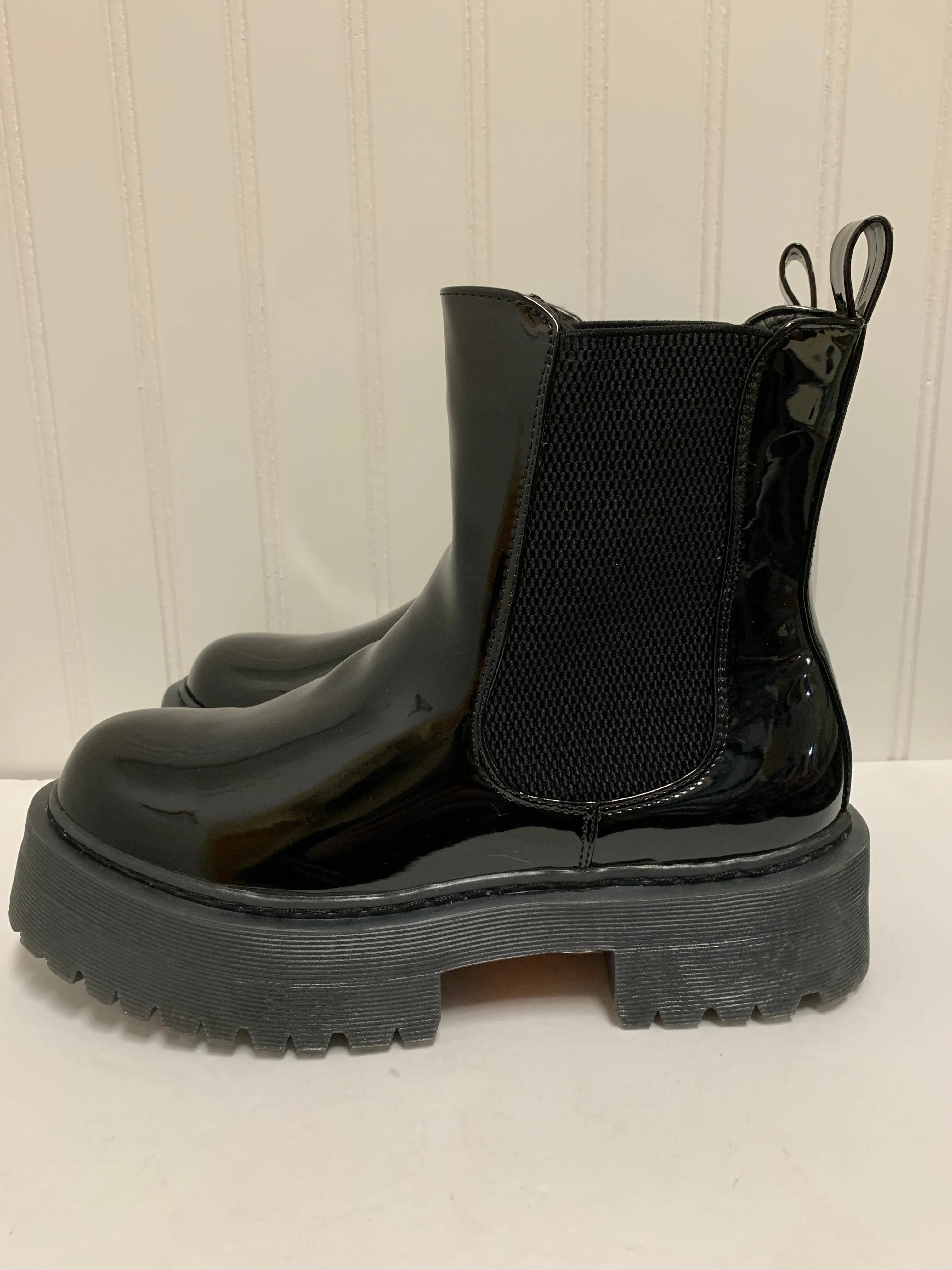 Boots Combat By Clothes Mentor  Size: 8