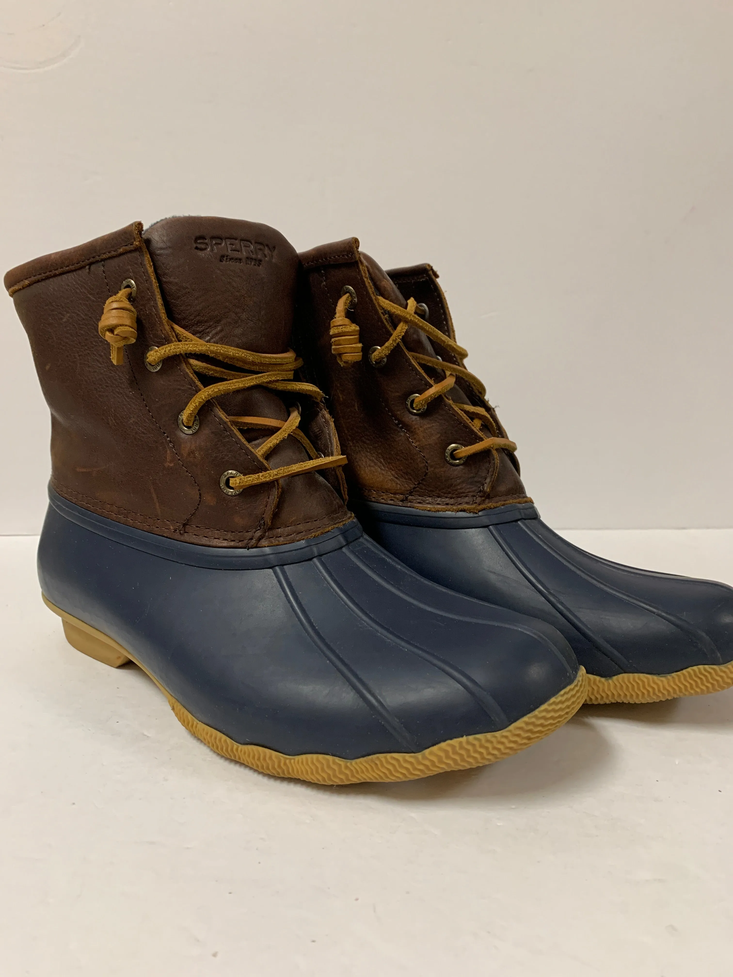 Boots Rain By Sperry  Size: 9