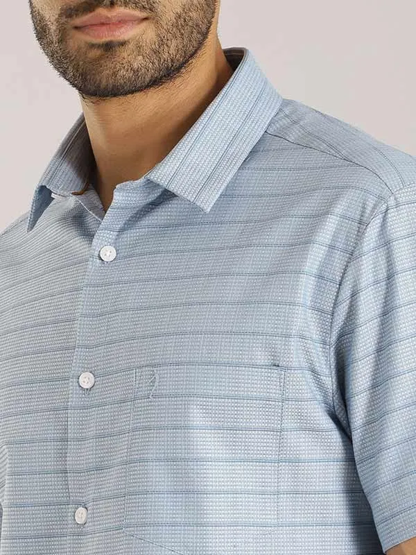 Men Checked Half Sleeve Cotton Shirt